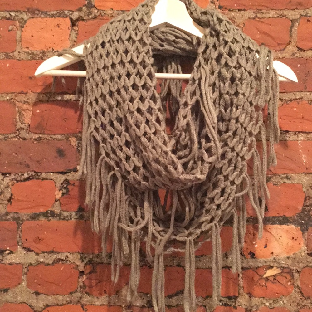 Infinity Netted Fringe Scarf